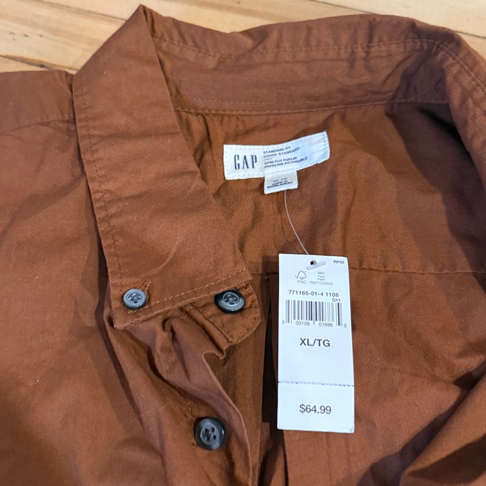 Gap Button-Up Shirt - Picture 3 of 3